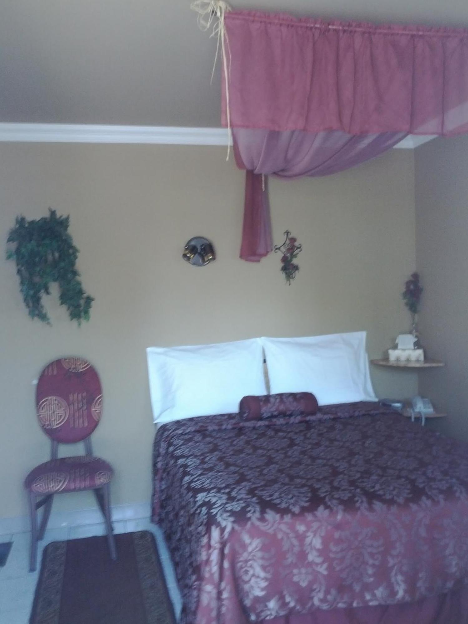 Motel Montgolfiere Jp Saint-Jean-sur-Richelieu Eksteriør bilde